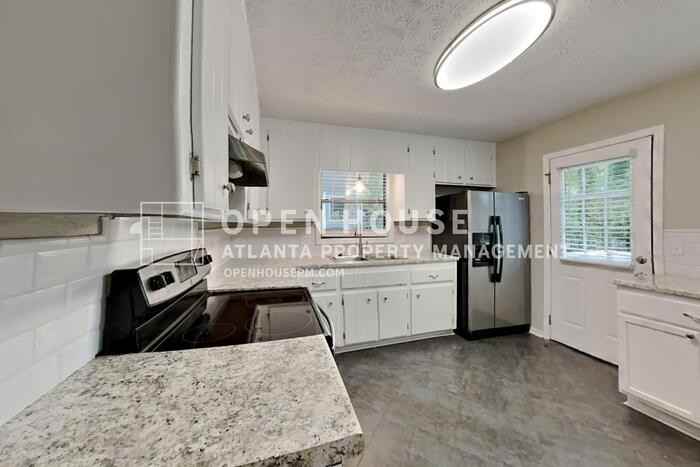 265 Castleair Dr Ne - Photo 7 of 22