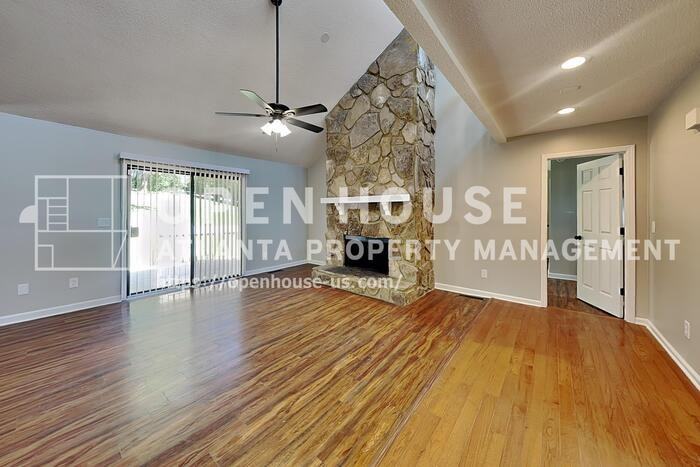 340 Farm Path - Photo 4 of 22
