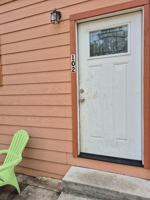 featured image of 863 Steves Ave