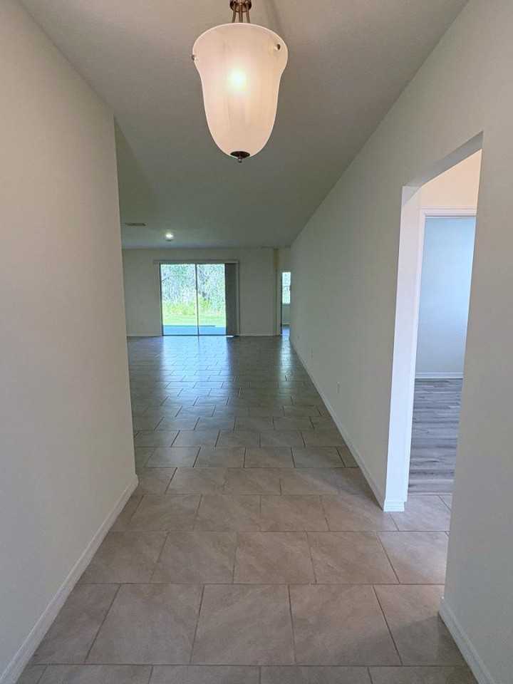 1530 Barberry Dr - Photo 5 of 20
