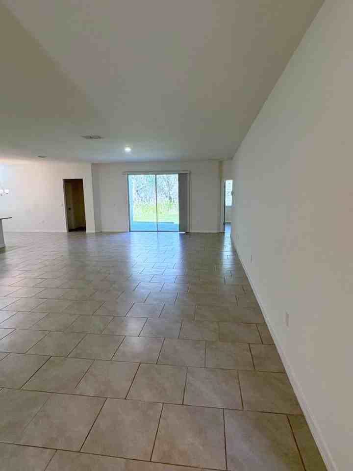 1530 Barberry Dr - Photo 7 of 20