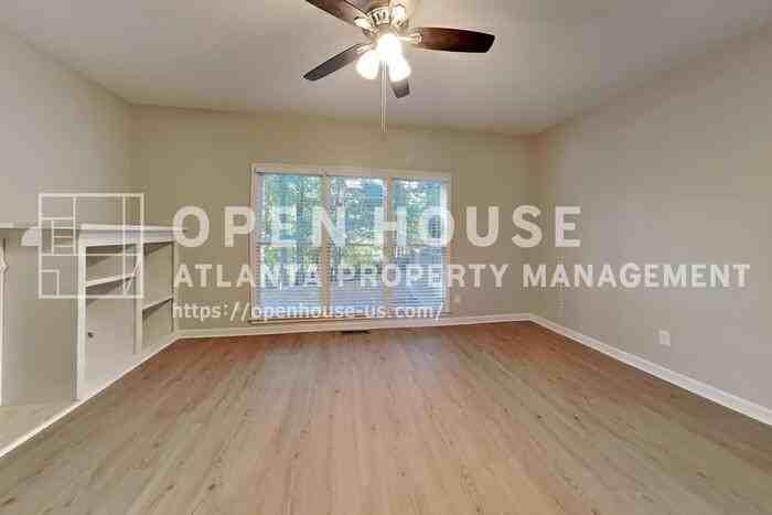 540 Westchester Club Dr - Photo 5 of 24