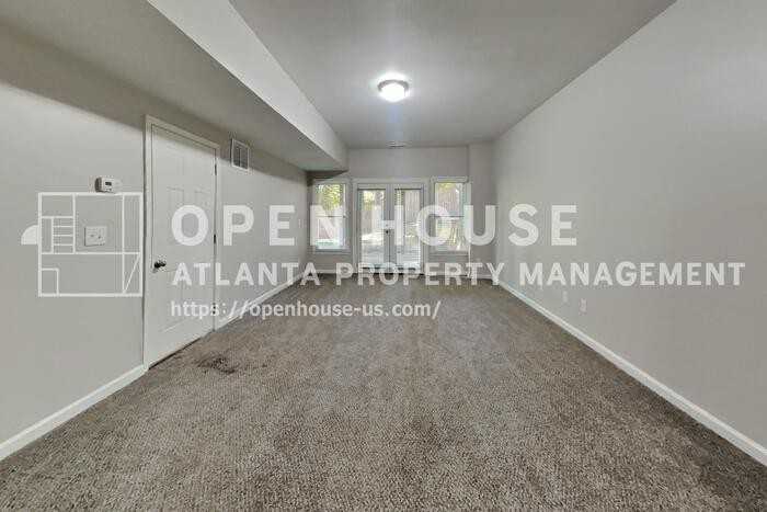 540 Westchester Club Dr - Photo 7 of 24