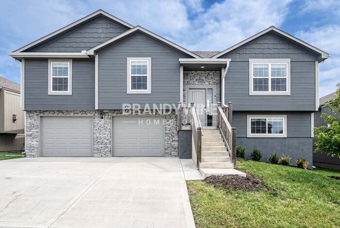 14337 Oakland Ct - Photo 2 of 34