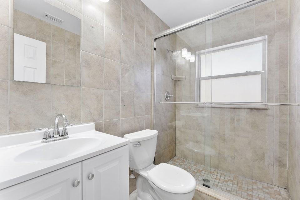 105 Northwest 7th Court - Photo 6 of 6