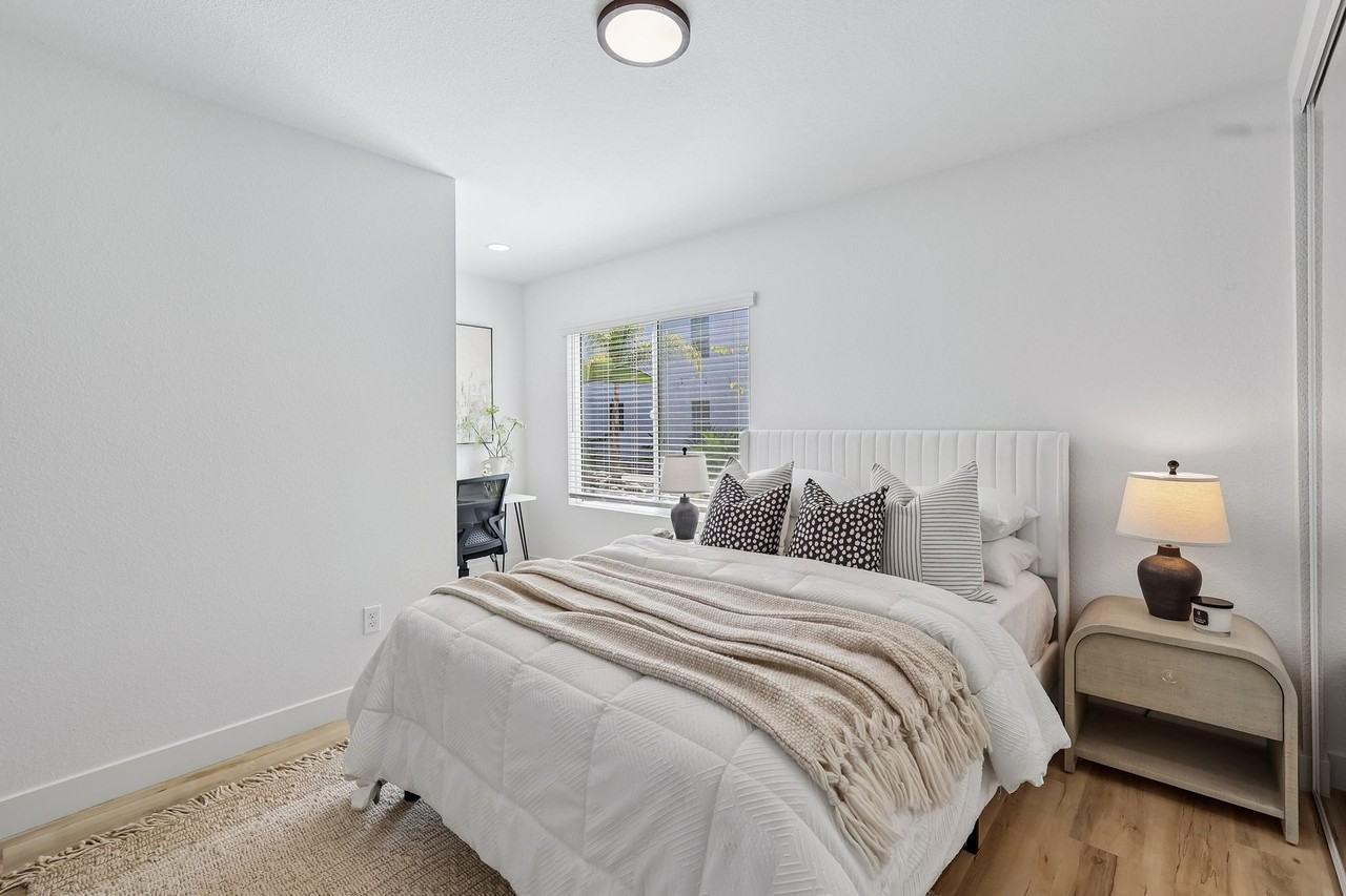 The Crest | Renovated Studios, Lofts, 1, 2 & 3 Bedroom Apartments - Photo 3 of 50