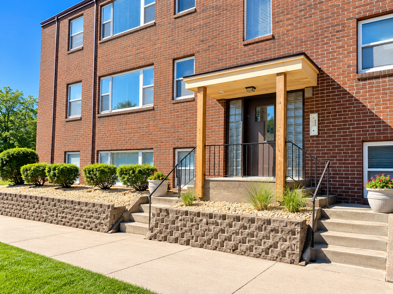 Spacious & Affordable Highland Park 1BR Near St. Kate’s — Only $1,049! - Photo 4 of 23