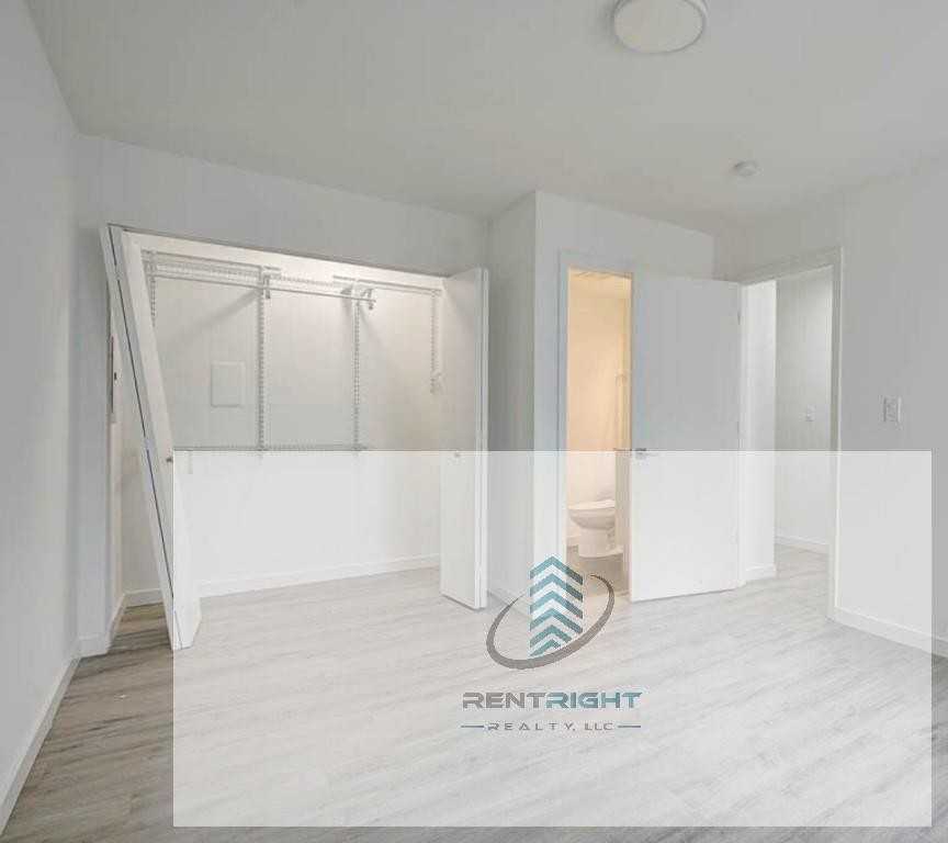 7621 N Sheridan Rd #2H - Photo 7 of 12