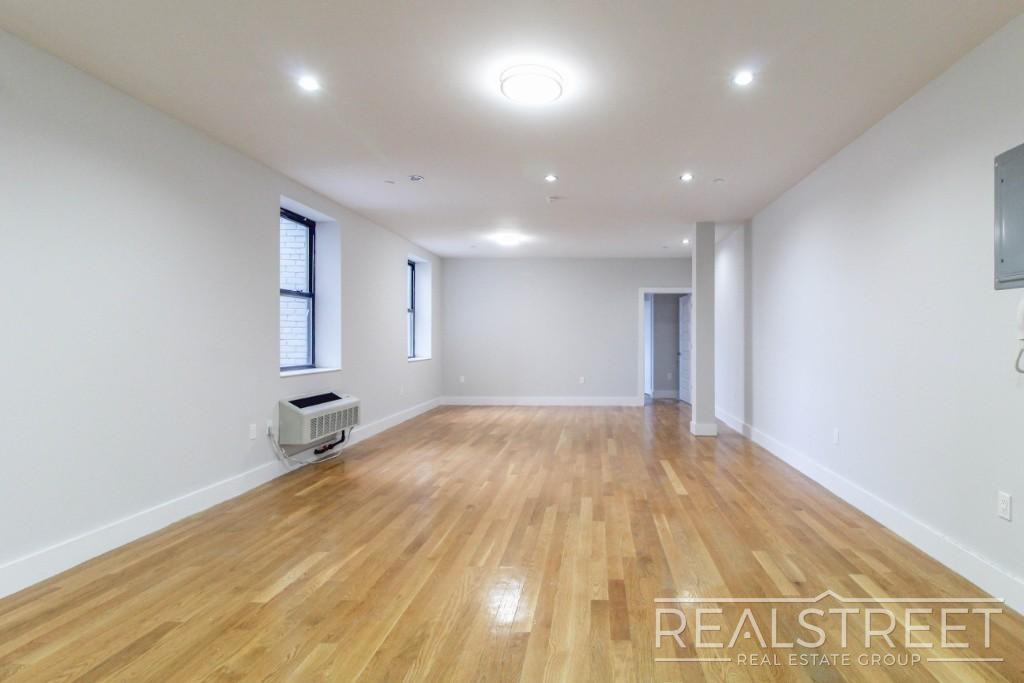 9002 Queens Blvd #627