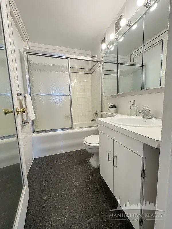 E 39th St #16 - Photo 4 of 4