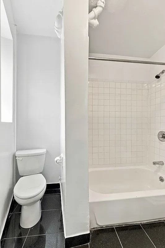 117 Perry St #8 - Photo 5 of 5