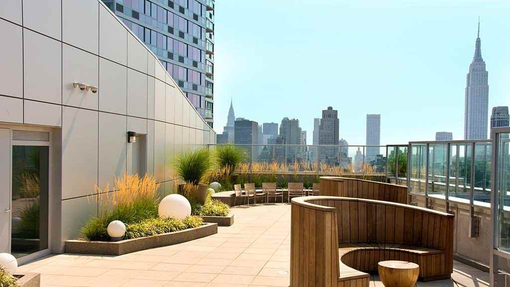 W 37th St #1809 - Photo 3 of 7