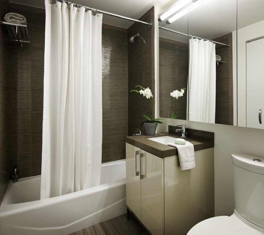 W 42nd St #29B - Photo 6 of 8