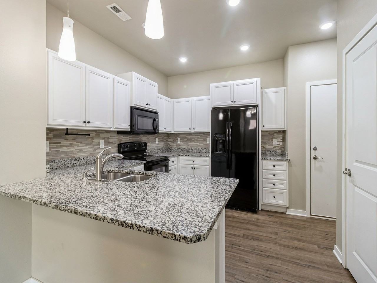320 Southwest 6th Street #106 - Photo 2 of 21