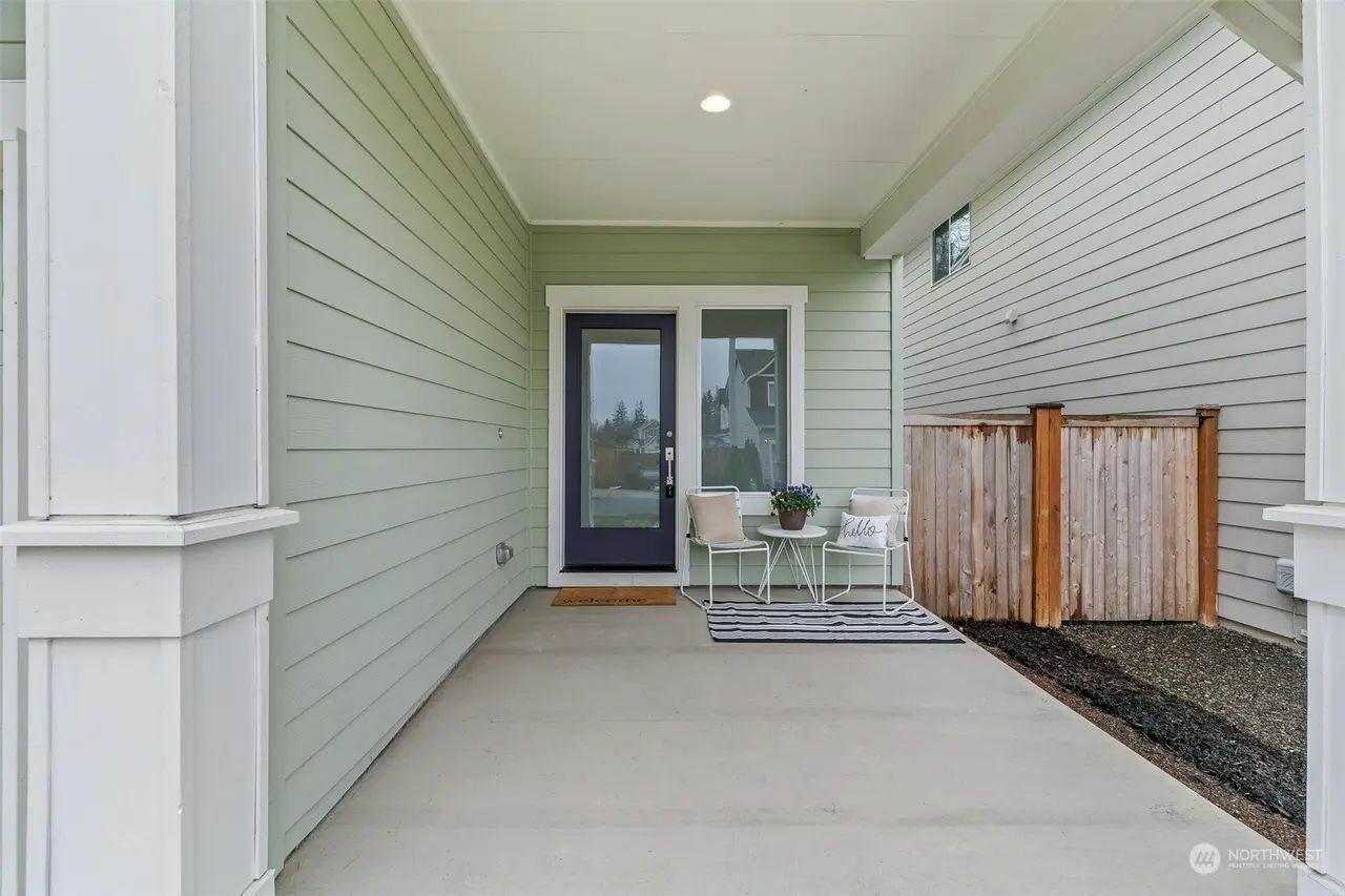 8412 55th Pl Ne - Photo 4 of 38