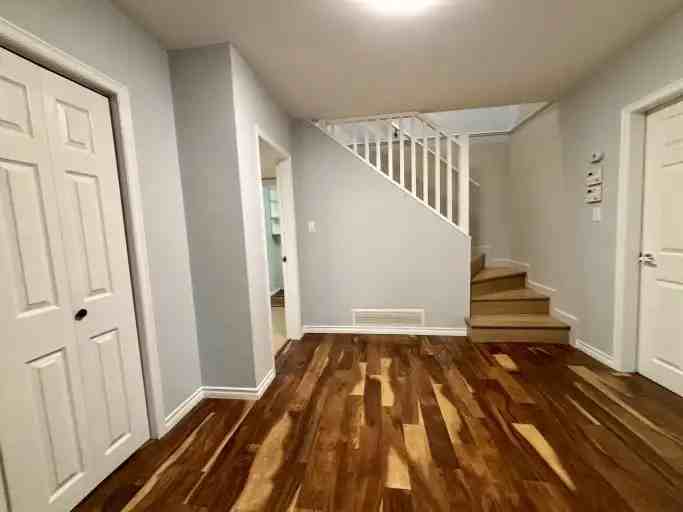 1020 Pacific Pl - Photo 3 of 30