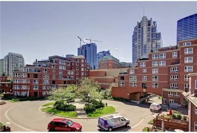 400 Eau Claire Ave Sw #6025 - Photo 4 of 30