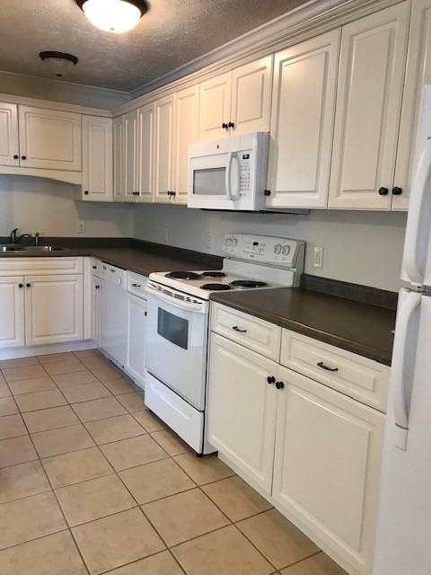 802 East Main Street #33 - Photo 4 of 7