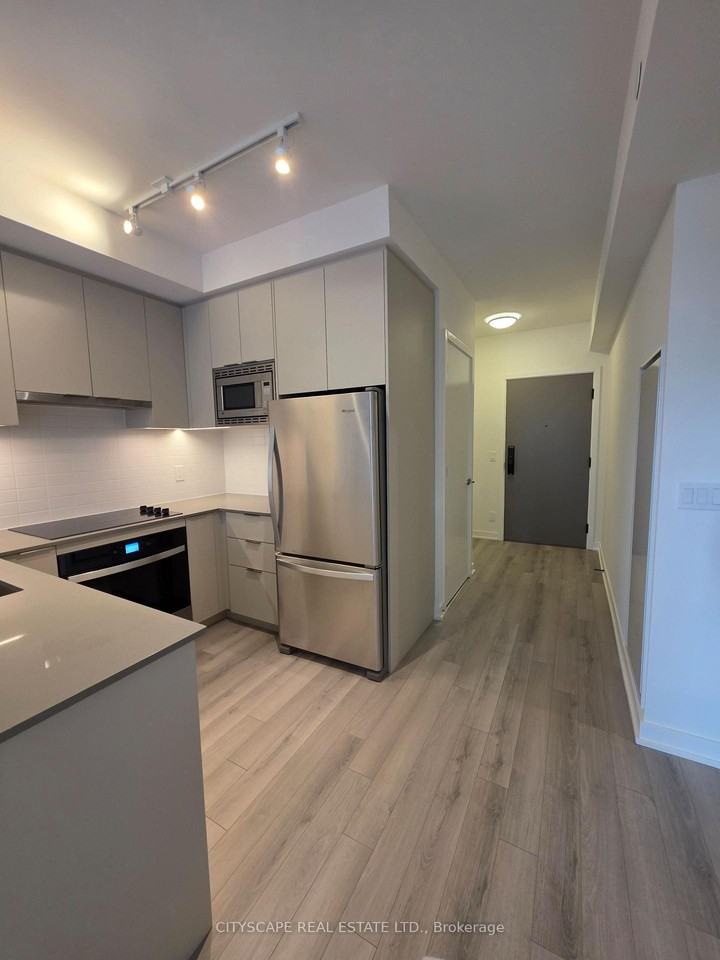 3079 Trafalgar Road - Photo 2 of 28