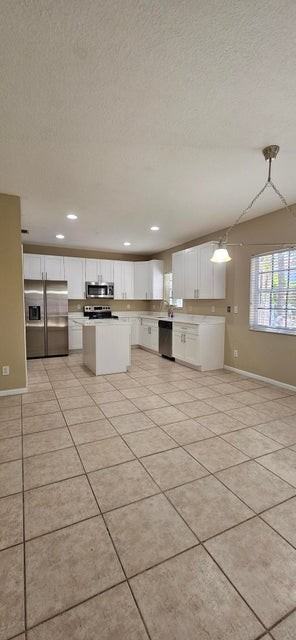754 Northwest 126th Avenue - Photo 4 of 9