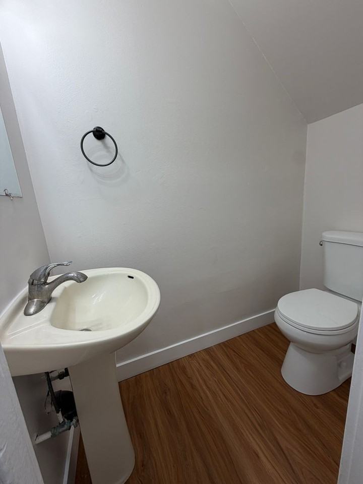 5460 Don Diego Ct - Photo 5 of 10