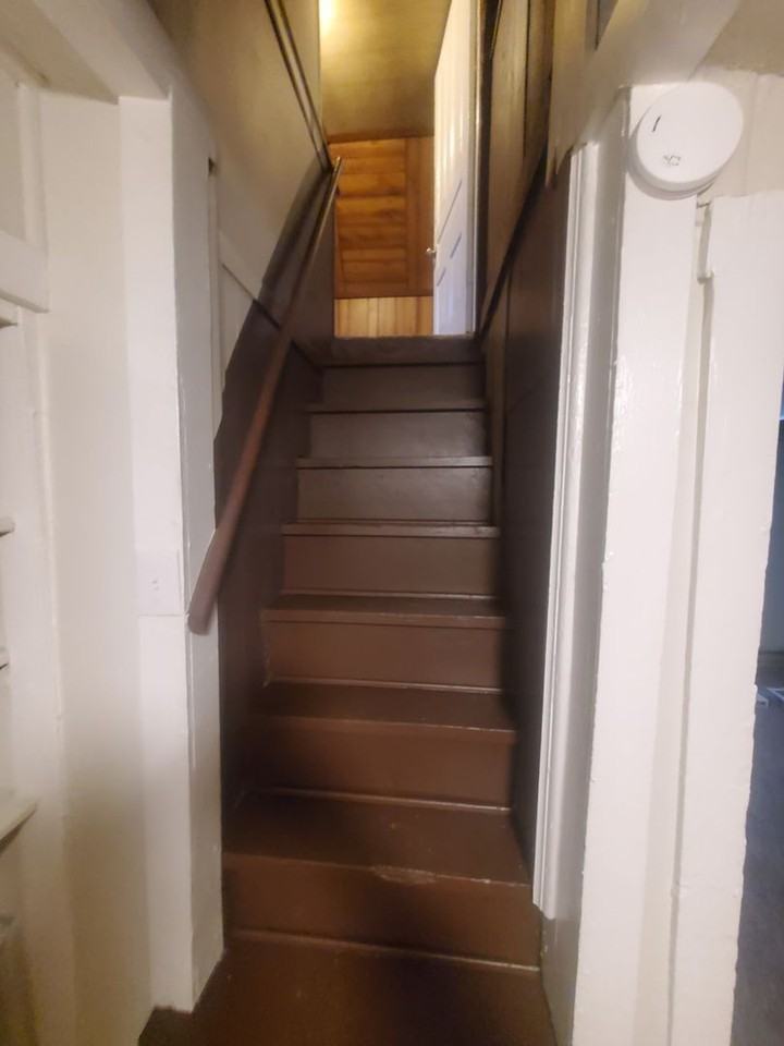 820 Holland St - Photo 6 of 12