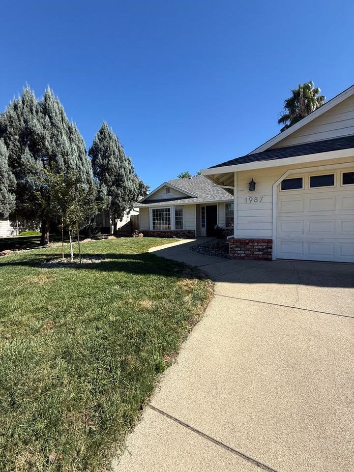 1987 Charade Way - Photo 4 of 34