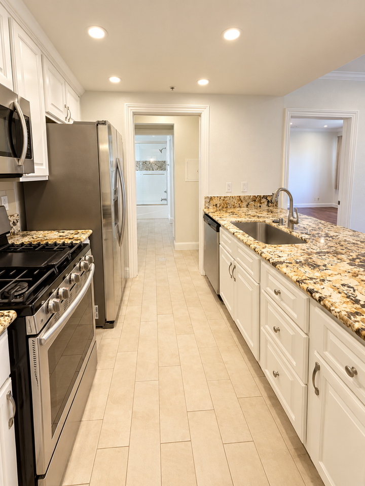 2559 Plaza Del Amo #113 - Photo 6 of 24
