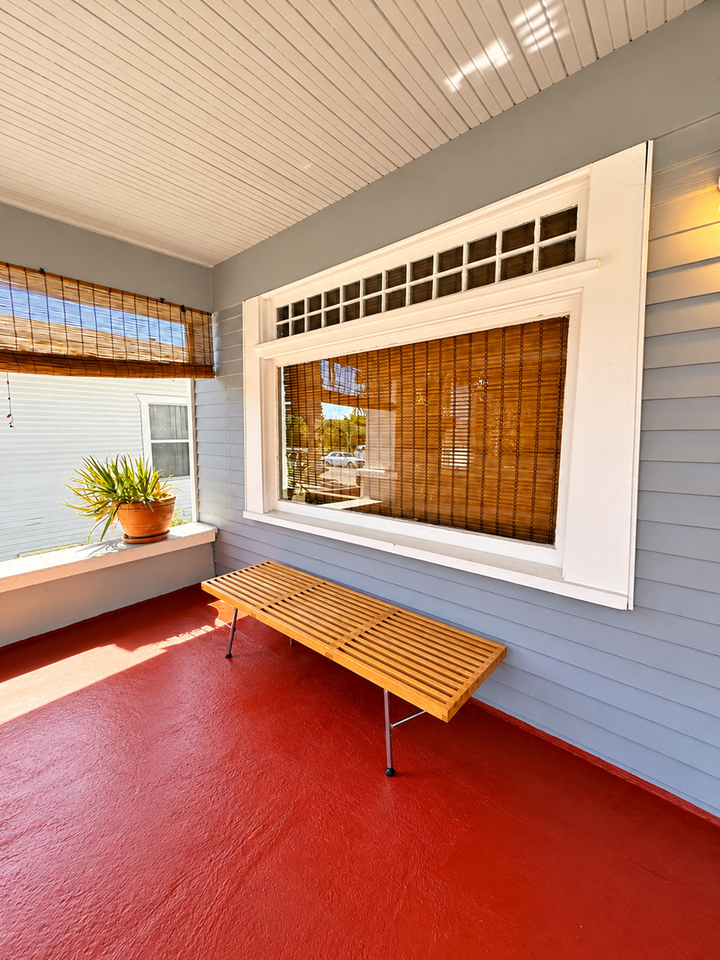 3871 S Hobart Blvd - Photo 4 of 32