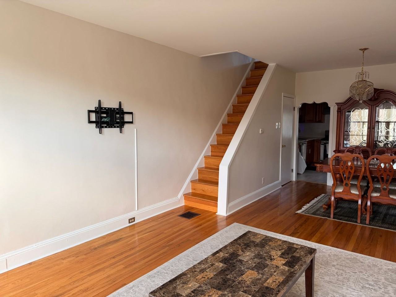 3461 Livingston St - Photo 4 of 45