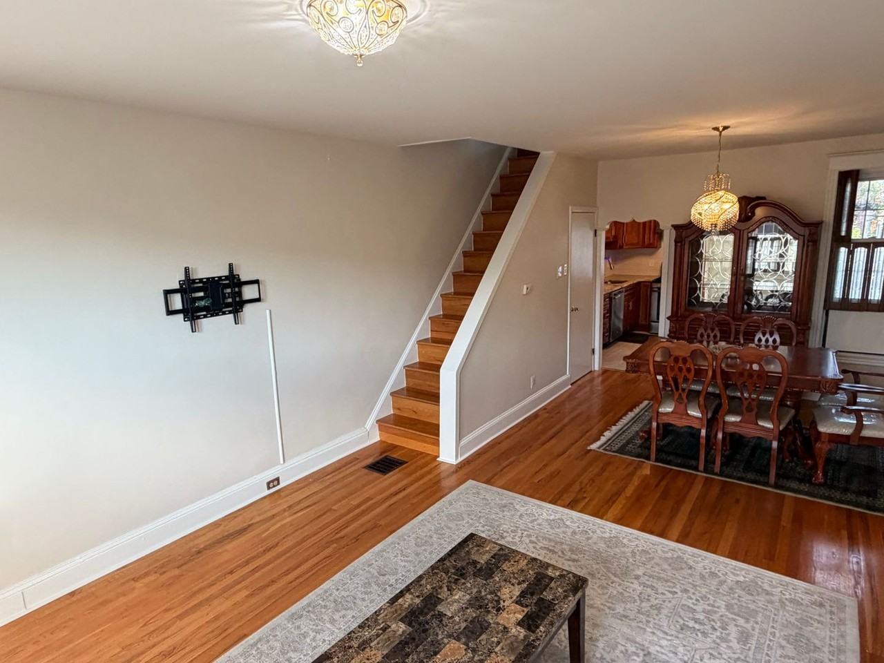 3461 Livingston St - Photo 6 of 45