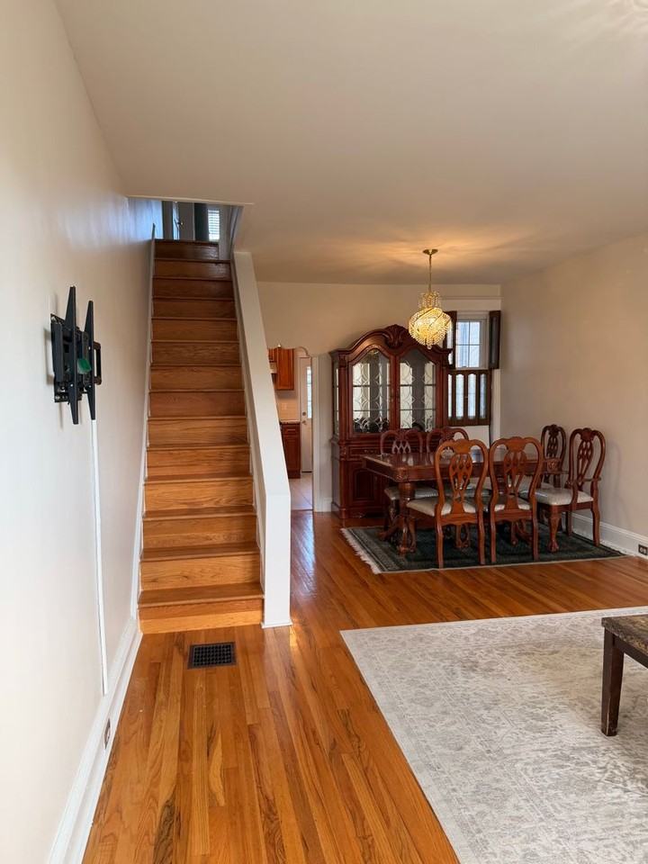 3461 Livingston St - Photo 7 of 45