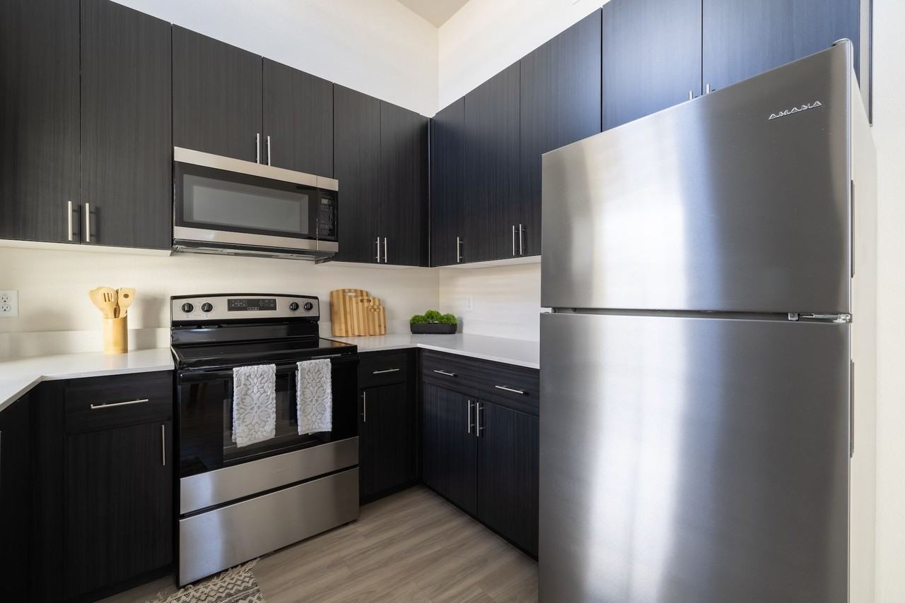 Patriot Square Apartments - Photo 2 of 15