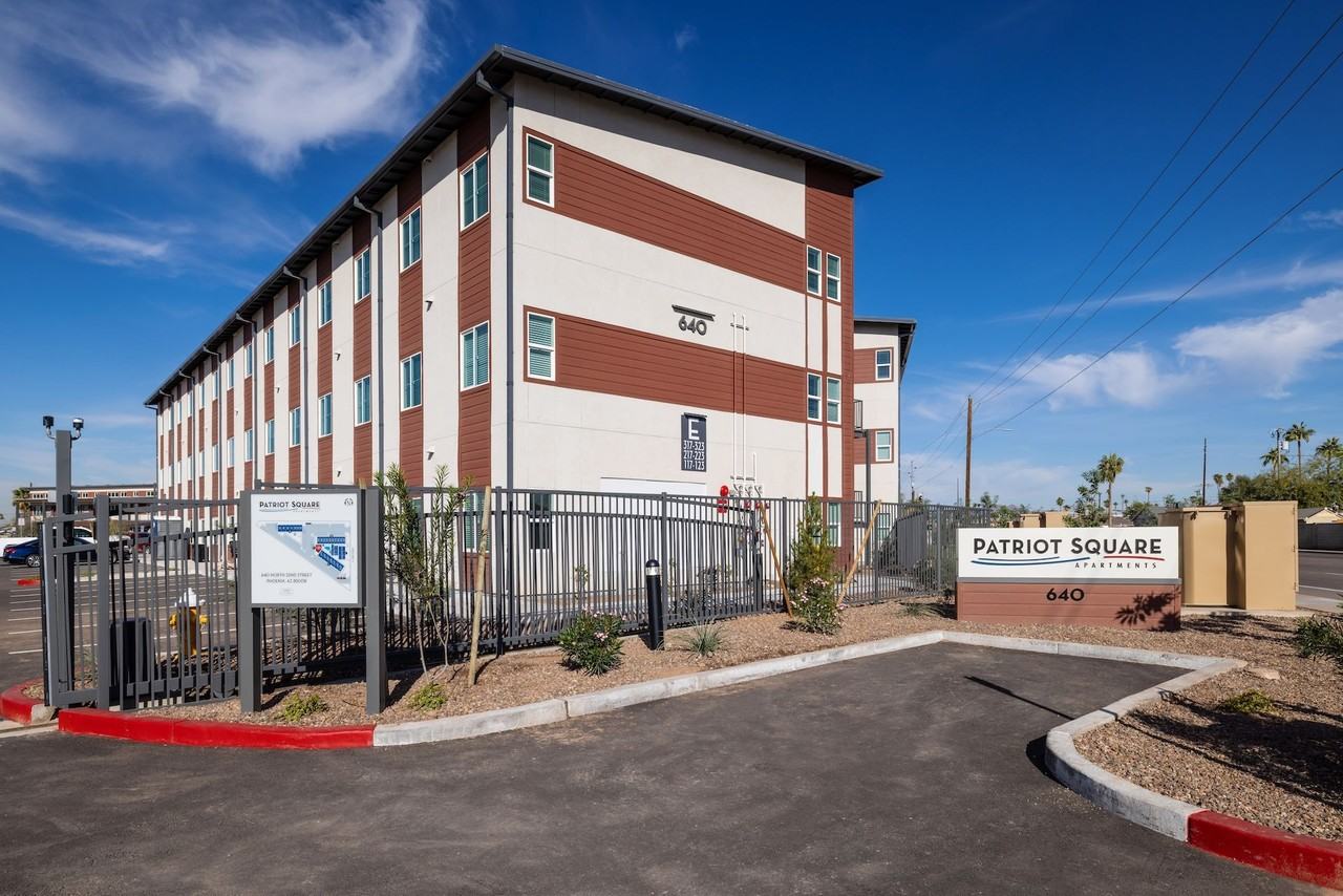Patriot Square Apartments - Photo 6 of 15