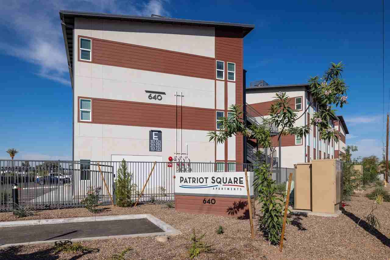 Patriot Square Apartments - Photo 7 of 15