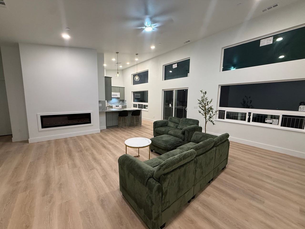 6251 Woodman Dr