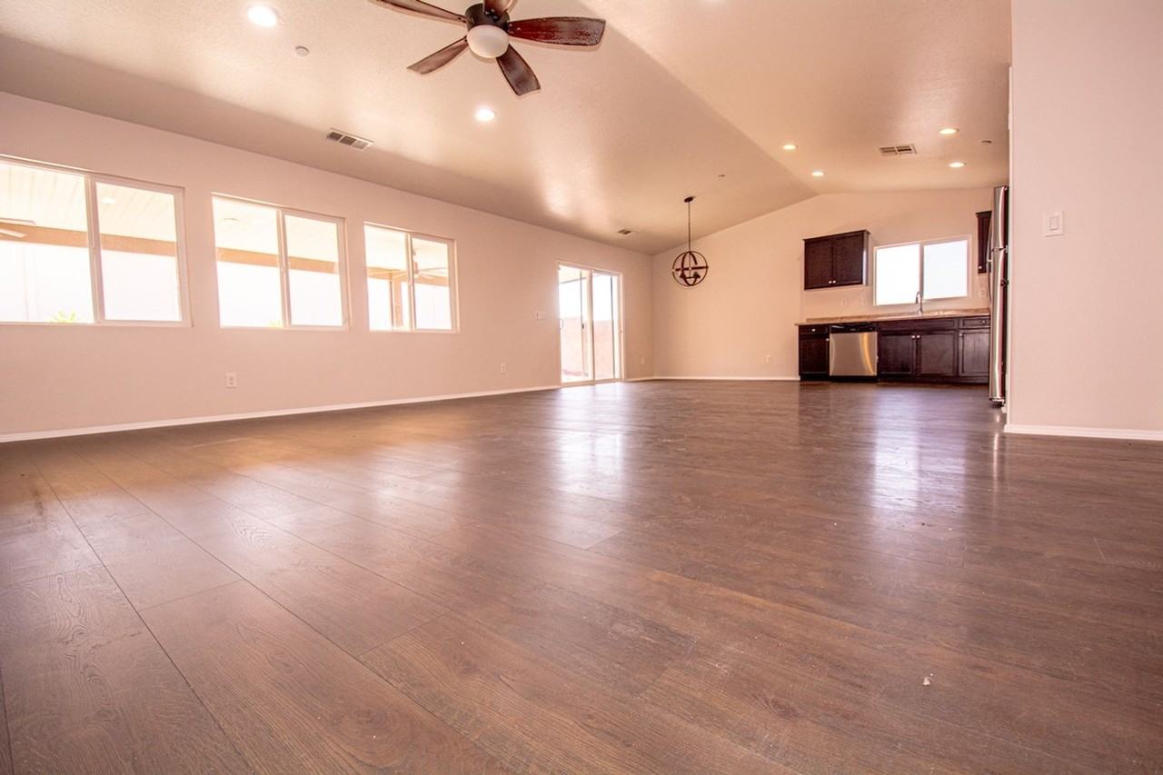 1717 Ranch View Ln - Photo 6 of 39