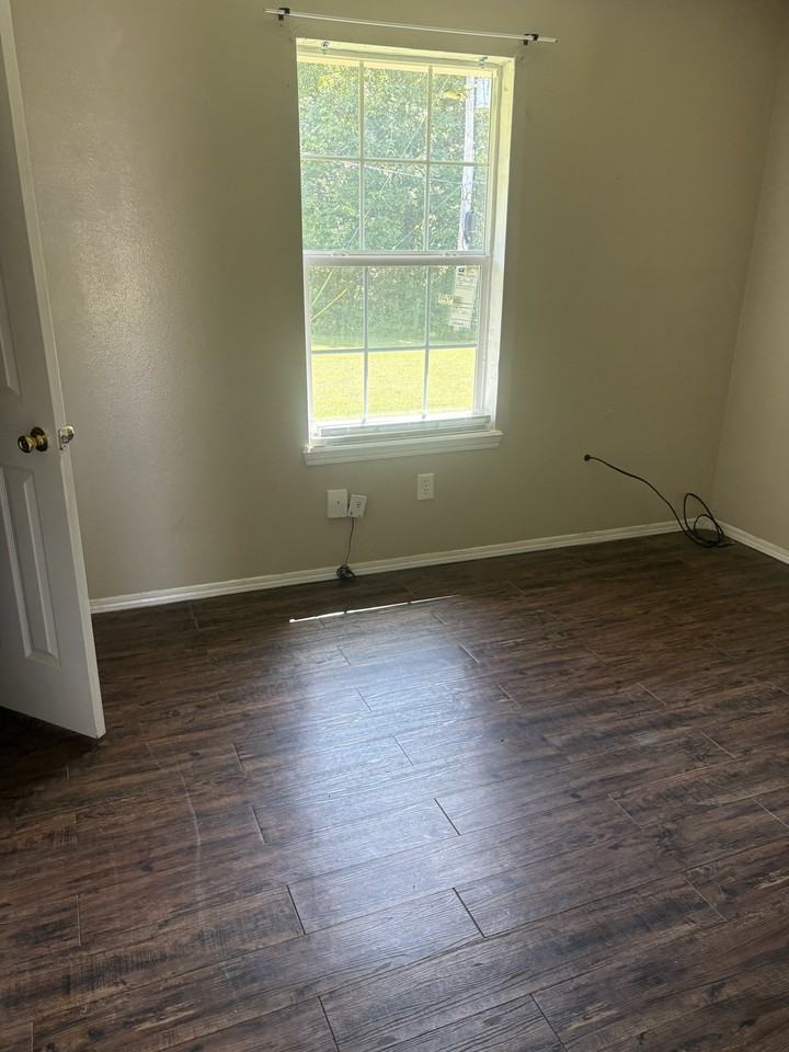 Redbud Apartments - Photo 3 of 50