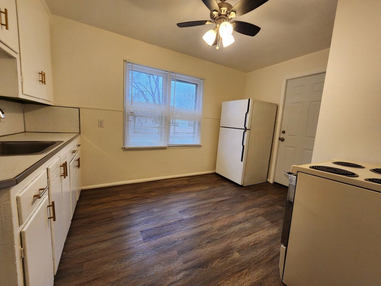20421 Monte Vista St #1 - Photo 4 of 20