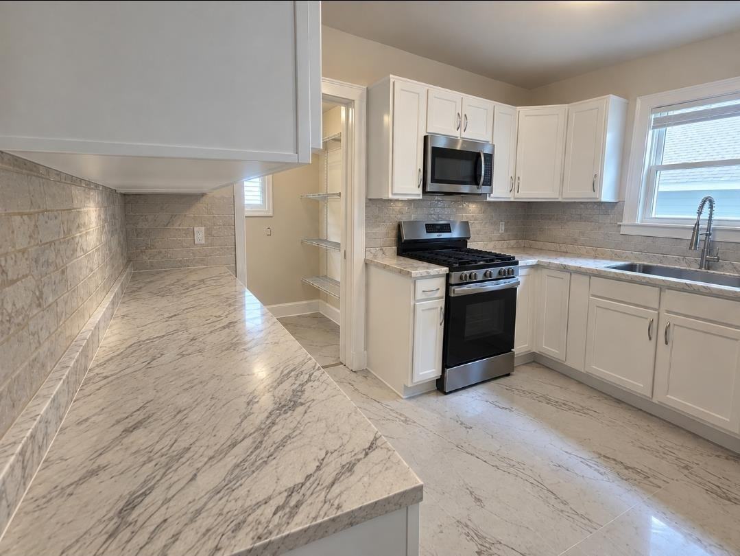 1115 Porter Street - Photo 3 of 21