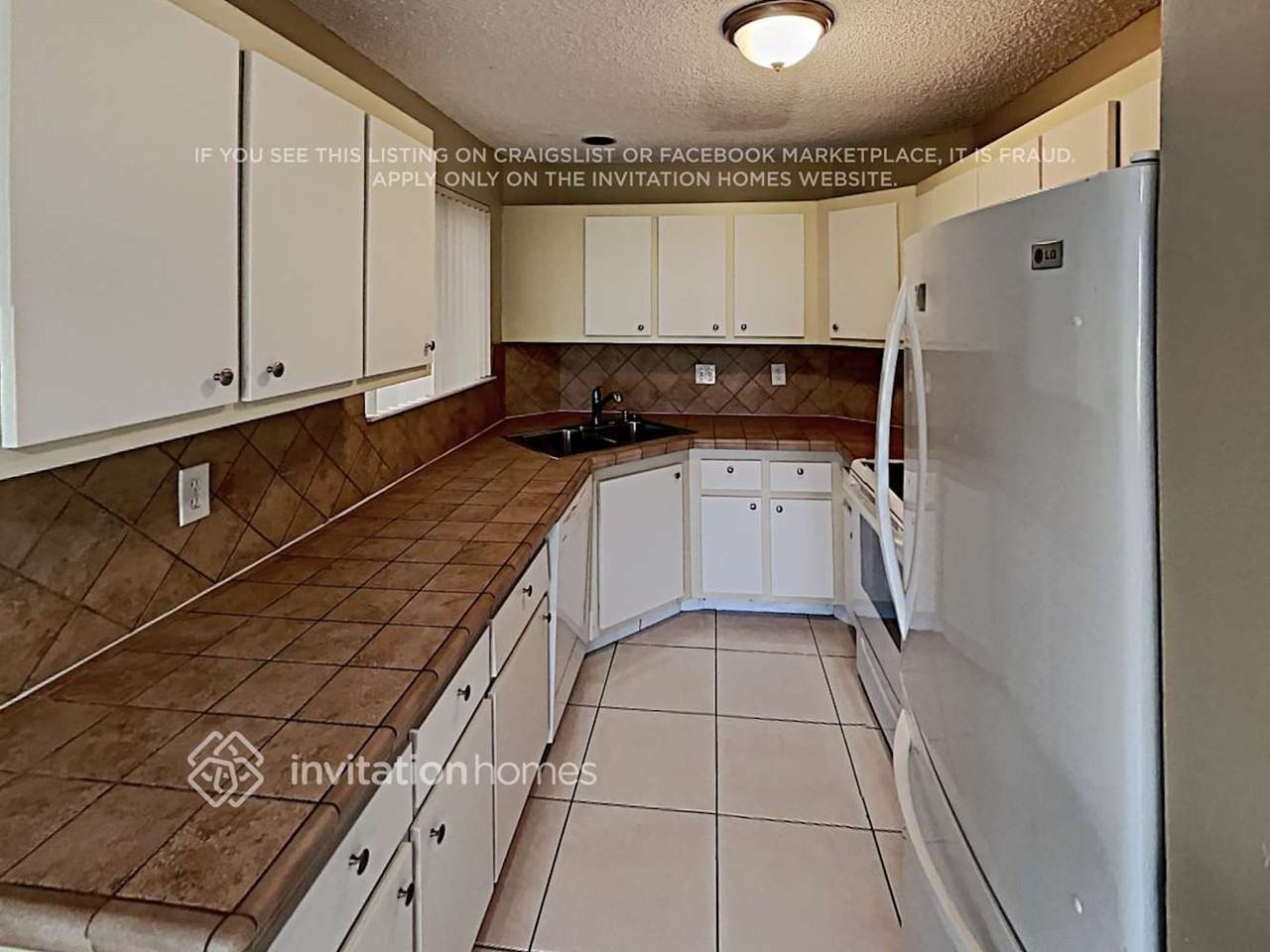 2065 Discovery Cir E - Photo 7 of 19