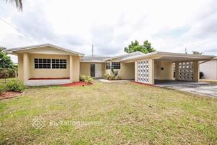 200 Sw 65th Way - Photo 1 of 1