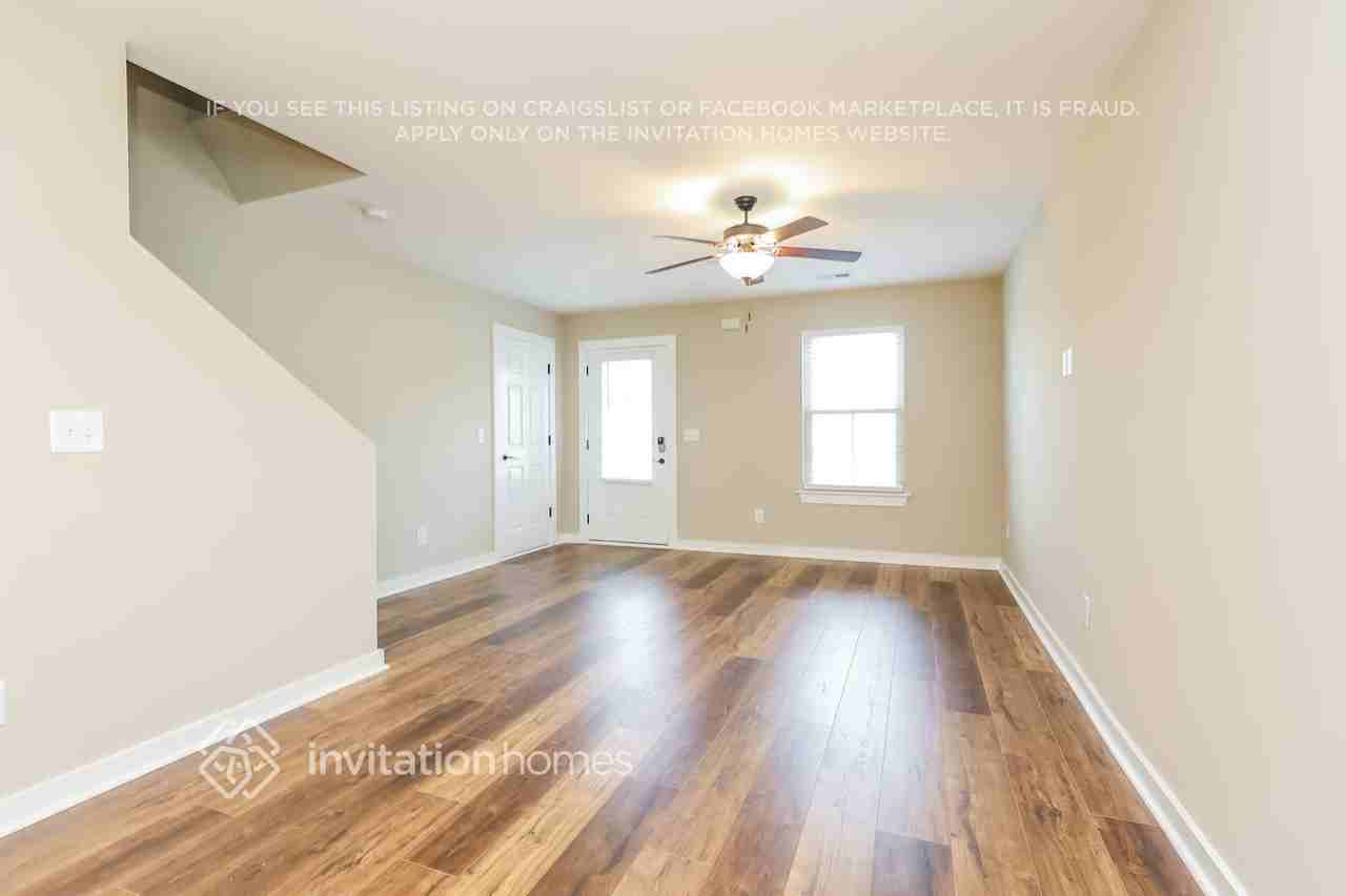 200 Emmett Dr - Photo 2 of 16