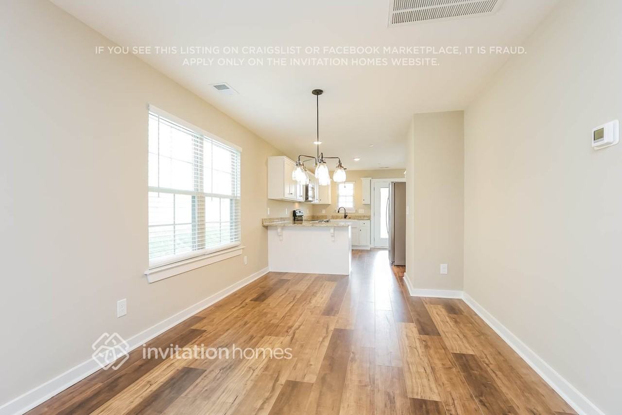 200 Emmett Dr - Photo 5 of 16