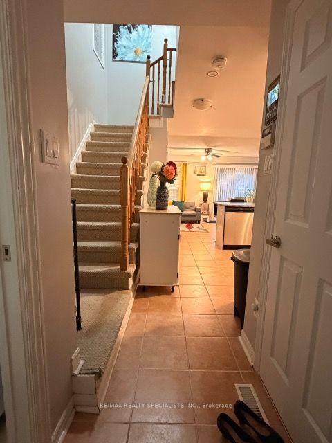 59 Cadillac Crescent - Photo 6 of 18