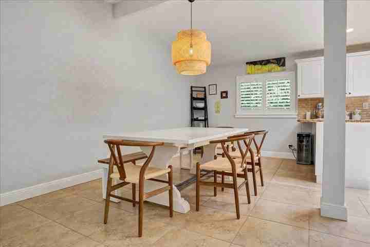 1110 Southwest 15th Street - Photo 7 of 8
