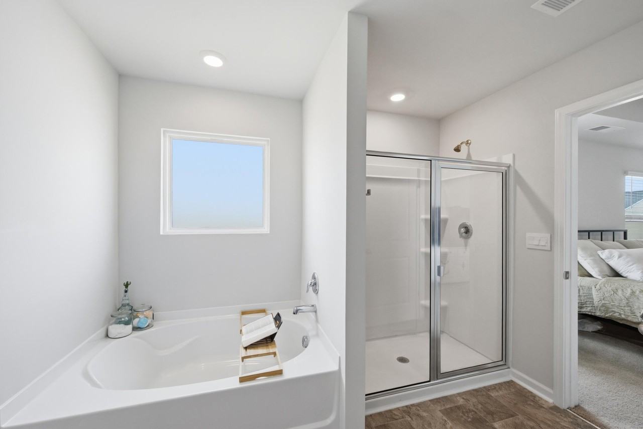 481 Whitby Ct - Photo 5 of 37