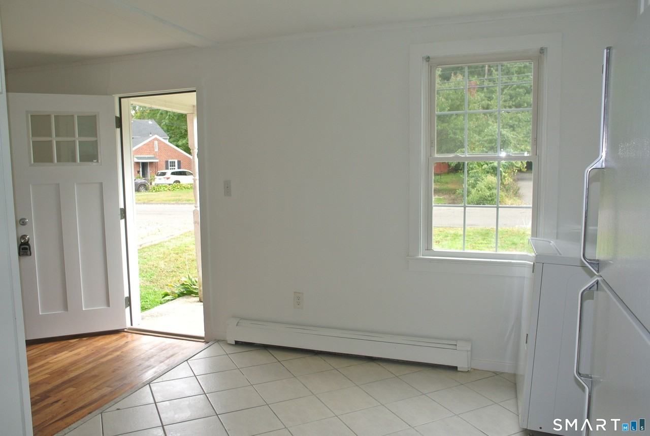28 Garden Dr #28 - Photo 2 of 20