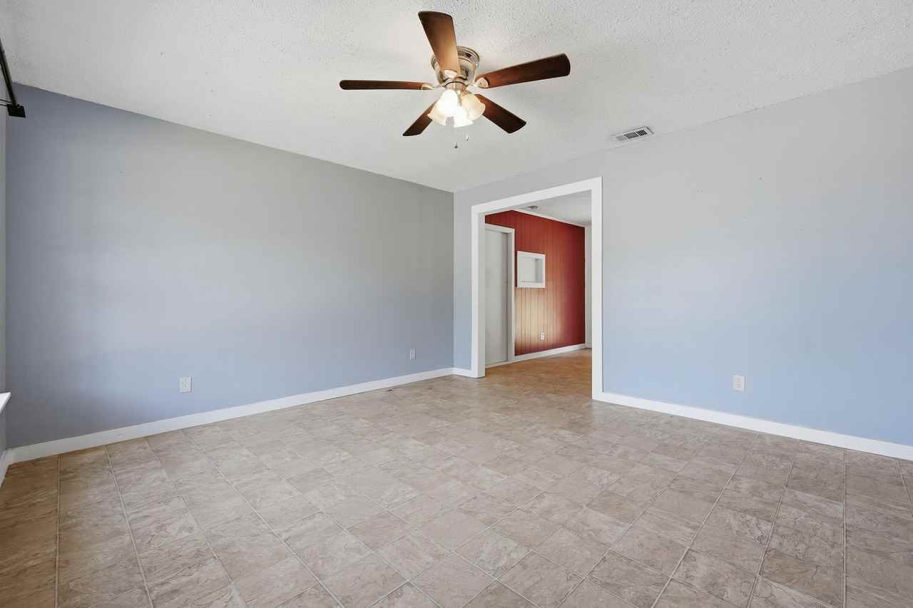 2325 Sweetgum Dr - Photo 6 of 41