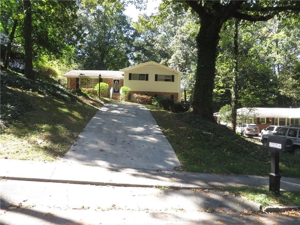 2554 Skyland Trl Ne - Photo 2 of 38